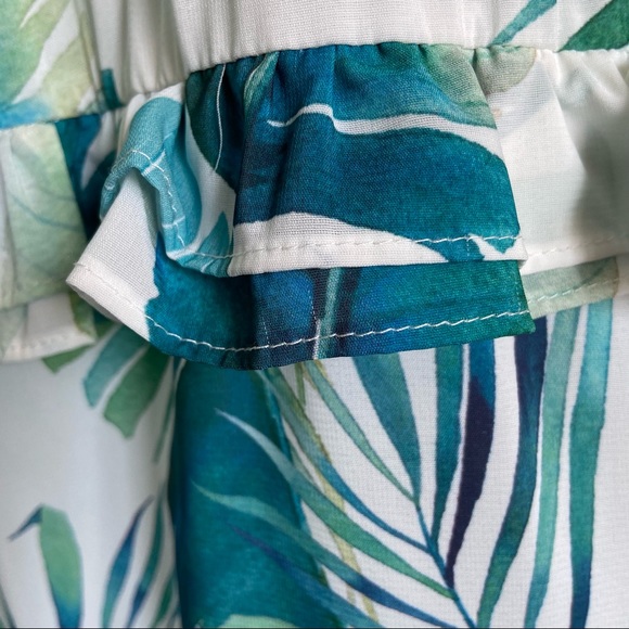 Two Piece Skirt Set with Ruffles Size Small - Picture 10 of 16